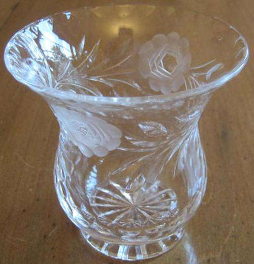PERFECT SIZE, VINTAGE, CUT CRYSTAL VASE WITH THE ROSE AND LEAF DESIGN.
