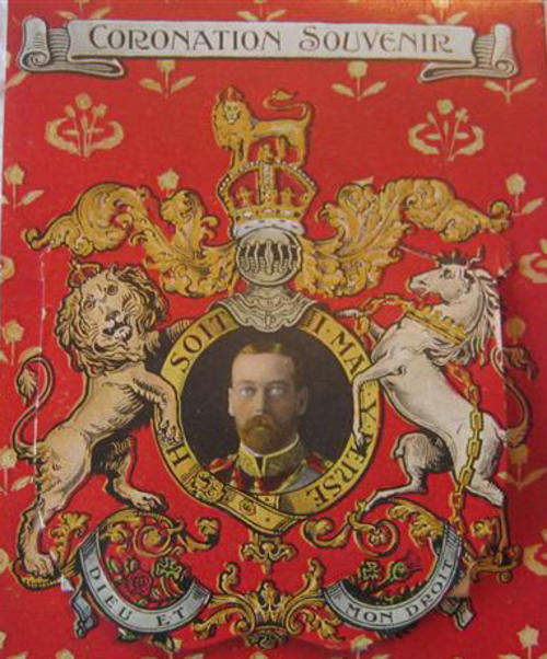 POSTCARD WITH PULL OUT PICTURES, CORONATION SOUVENIR OF KING GEORGE V