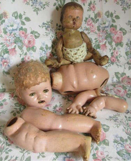 ARE YOU UP FOR A CHALLENGE ? ASSORTMENT OF VINTAGE COMPOSITION DOLL "BODY PARTS"