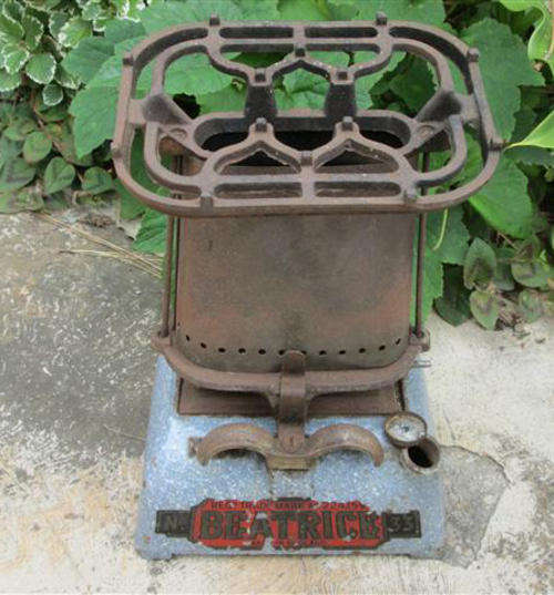 GRANITE ENAMEL WARE, ANTIQUE WARMER AND COOKER, MAKERS NAME BEATRICE 33, MADE IN ENGLAND'