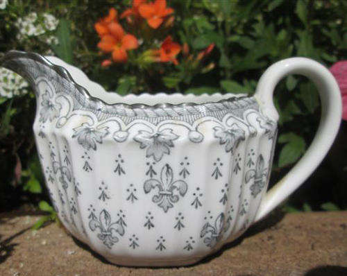 VINTAGE, SPODE PORCELAIN  " FLEUR de LIS " GREY, MINI CREAMER.