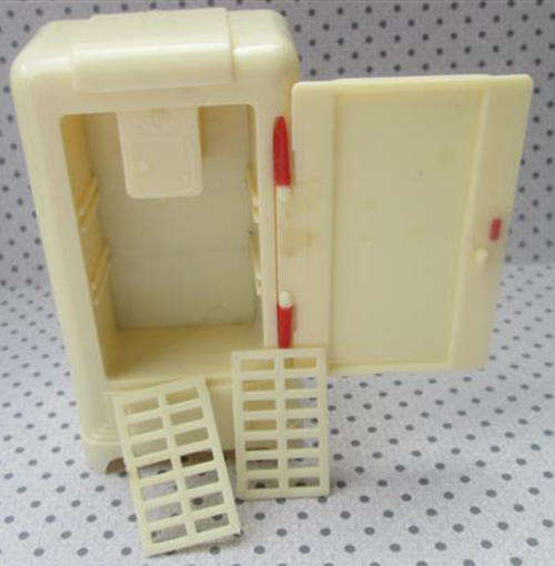 VINTAGE, 1940s-1950s MINIATURE DOLLS HOUSE FURNITURE, HARD PLASTIC TOY FRIDGE..