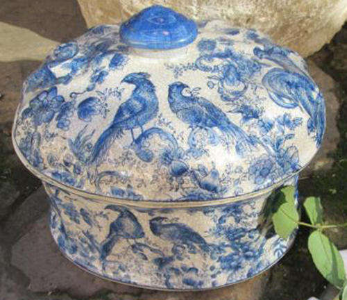 BLUE AND WHITE  PORCELAIN CONTAINER   " FRENCH COUNTRY " LOOK WITH A CRACKLED EFFECT