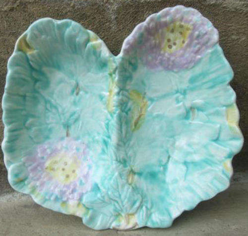 COLOUR OF THE MOMENT IN HOME DECOR !!!  VINTAGE AVON WARE CERAMIC 2 DIVISION SNACK DISH, ENGLAND