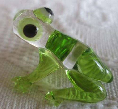 ADOREABLE MINIATURE HAND MADE VENETIAN ? GLASS GREEN FROG