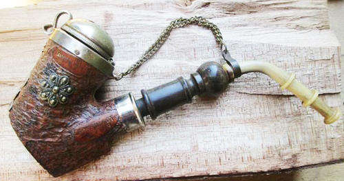 EARLY SWISS HIGH QUALITY SMOKING PIPE, BOSSHARDT LUZERN, DEER & FLOWER DECALS, HINGED COVER CHAMBER.