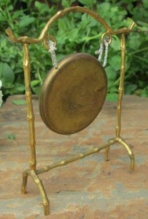 ANTIQUE DOLL HOUSE MINIATURE SOFT GILT METAL DINNER GONG ON A STAND