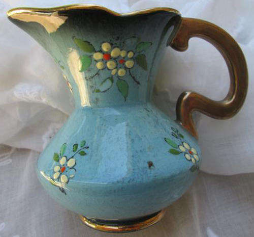 JAMES KENT SERENA, OLD FOLEY, ENGLAND HANDPAINTED VINTAGE JUG WITH GOLD DETAIL