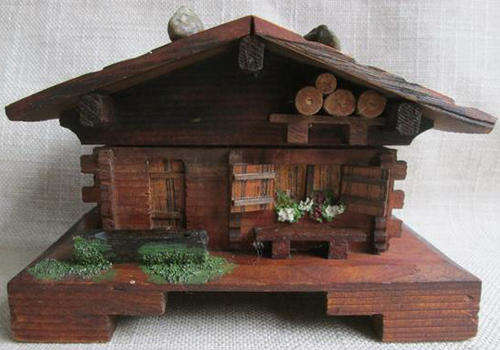 VINTAGE HAND CRAFTED WOODEN SWISS CHALET MUSICAL BOX PLAYING MARIA DE BAHIA