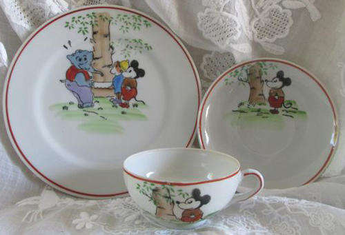 RARE VINTAGE HANDPAINTED CHILDS CUP, SAUCER AND PLATE, HANDPAINTED WITH EARLY MICKEY MOUSE DESIGN.