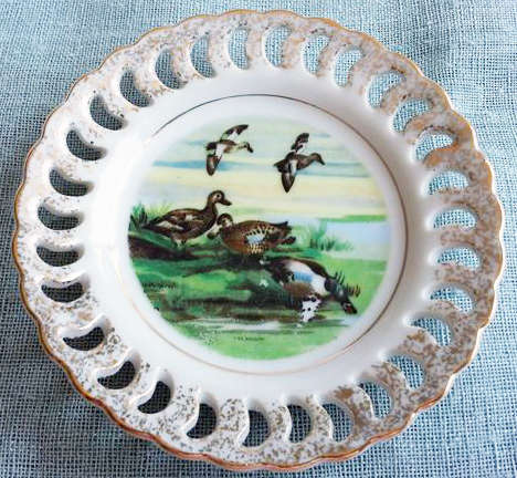 VINTAGE HAND PAINTED PORCELAIN MINIATURE PLATE,WITH GILDING PERFECT CONDITION.