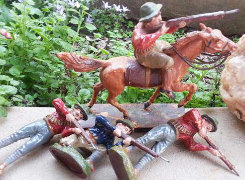 VINTAGE 1930s GERMAN MADE ELASTOLIN COMPOSITION COWBOY, HAND PAINTED