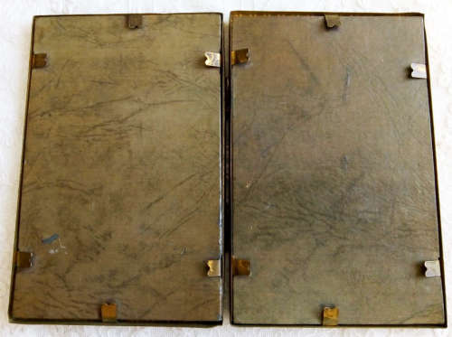VINTAGE DOUBLE SIDED, HINGED GILT METAL PHOTO FRAME.