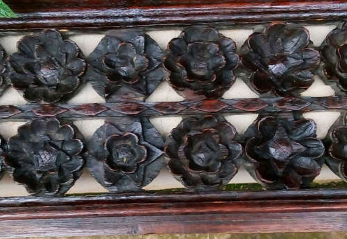 VINTAGE / ANTIQUE, HAND CARVED WOODEN  BALANESE AIR VENT