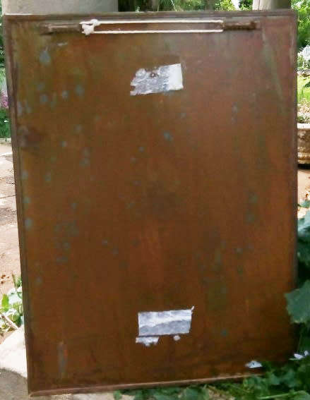 VINTAGE, HEAVY QUALITY METAL, BOTANICAL PICTURE OF A , MADE TO LOOK OLD....GREAT CONDITION.