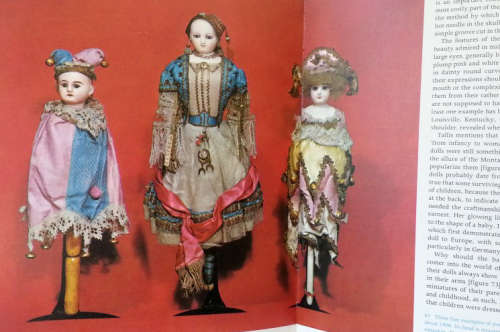 INTERESTING HARD COVER BOOK ON DOLL COLLECTING ` DOLLS ` by ANTONIA FRASER