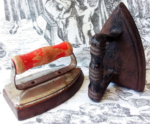 ANTIQUE AND COLLECTABLE,  MINIATURE SAD IRON, SALESMAN SAMPLE ? AND CHILDS VINTAGE TOY IRON