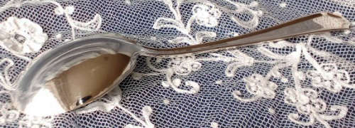 VINTAGE TUDOR SILVER PLATED ONEIDA COMMUNITY MADE, SUGAR SPOON