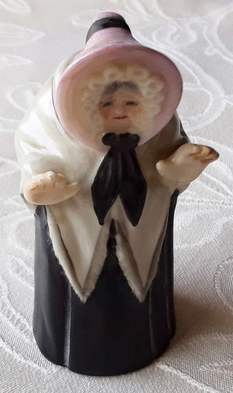 ROYAL WORCESTER ` GRANNY SNOW ` PORCELAIN CANDLE SNUFFER ...ERA 1911