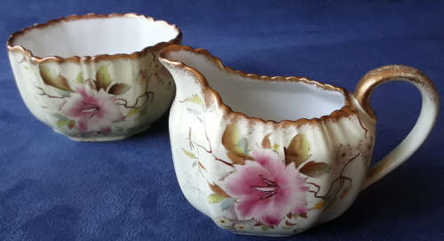 SO PRETTY......ANTIQUE, INTERESTING AND UNUSUAL CARLTONWARE MILK / CREAMER AND SUGAR BOWL
