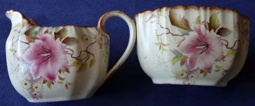 SO PRETTY......ANTIQUE, INTERESTING AND UNUSUAL CARLTONWARE MILK / CREAMER AND SUGAR BOWL