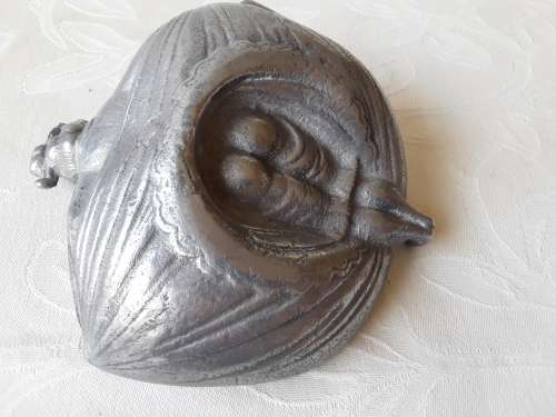 VINTAGE, SOLID PEWTER ,MARY POPPINS, MID AIR WITH HER UMBRELLA. TOO CUTE !!!!! Shipping free