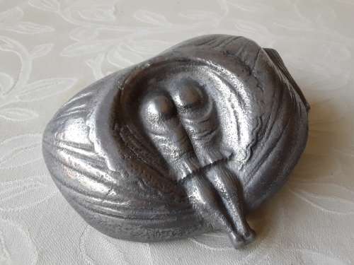 VINTAGE, SOLID PEWTER ,MARY POPPINS, MID AIR WITH HER UMBRELLA. TOO CUTE !!!!! Shipping free
