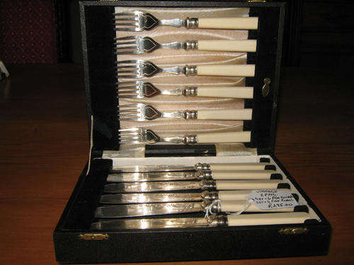 E.P.N.S. Set fish knives and forks good condition