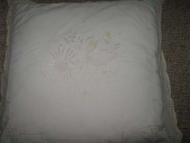 CREAM CUSHION COVER, NO INNER, CROCHET EDGE 35x35cm
