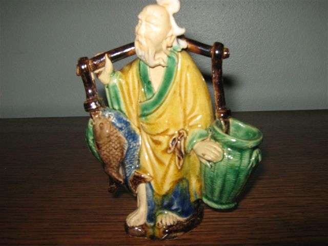 VINTAGE CHINESE MUDMAN FISHER MAN WITH HIS CATCH  12cm tall