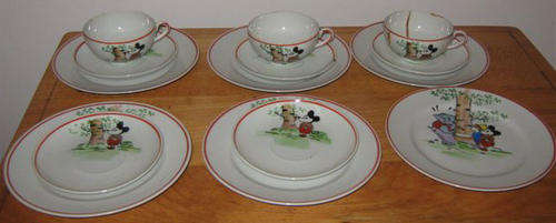 R1.00 START !! SELECTION OF HAND PAINTED VINTAGE CHILDS DINNER SET, DECORATED WITH MICKEY MOUSE.