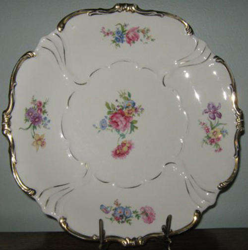 LARGE AND PRETTY FLORAL PLATE WITH GILDING, ALKA WARE, BAVARIA. MEISSEN.
