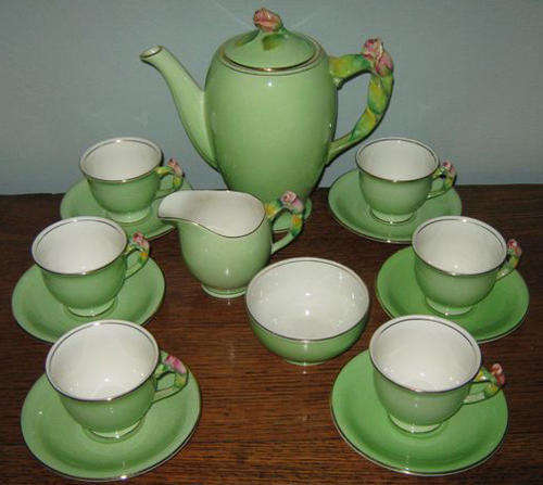 FRESH AND PRETTY, ROYAL WINTON, ENGLAND COFFEE SET IN VERY GOOD CONDITION.