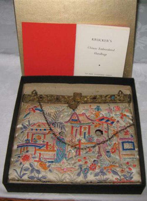 R1.00 VINTAGE, KRUCKERS OF LONDON, 1930- 1940s CHINESE HAND EMBROIDERED BAG.