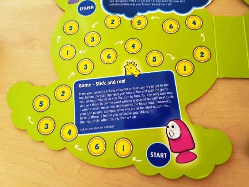 STIKEEZ COLLECTORS ALBUM WITH 24 COLLECTIBLE STIKEEZ