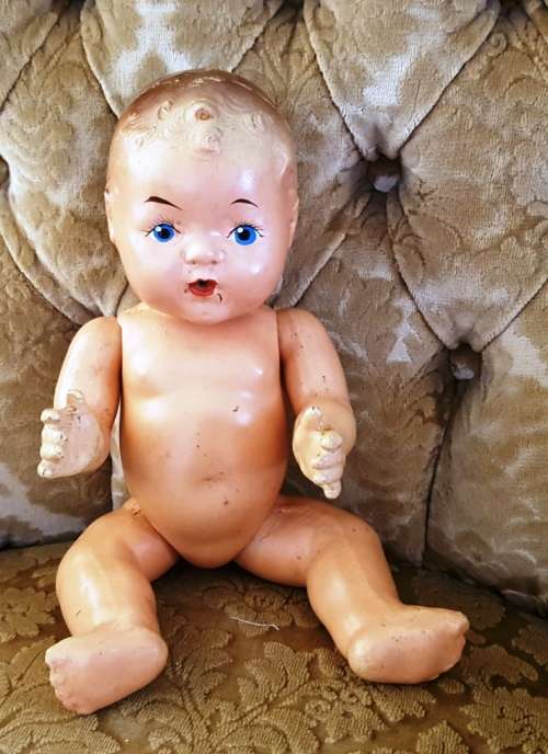 RELIABLE CANADA FULL COMPOSITION 1930'S DRINK AND WET DOLL