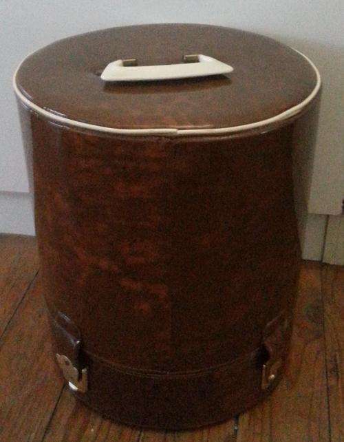 VINTAGE HAT CASE