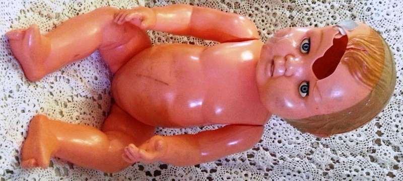 VINTAGE OK KADER DOLL DAMEGED HEAD BUT BODY 100%