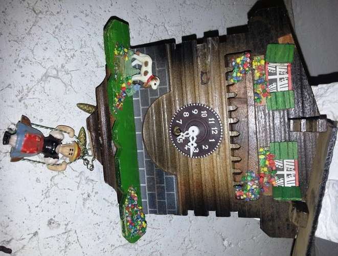 cuckoo clock for parts