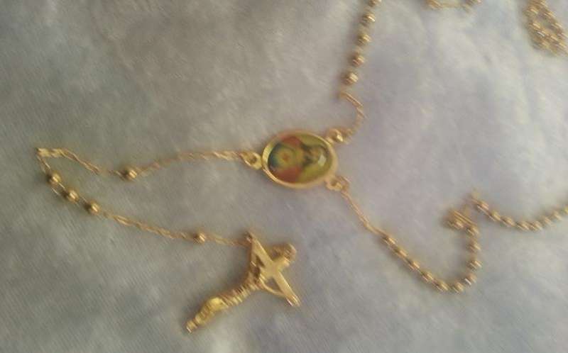 GOLD PLATED ROMAN CATHOLIC CRUCIFIX ROSARY NECKLACE