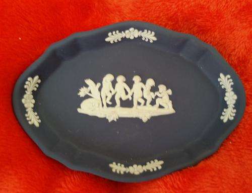 DARK BLUE WEDGEWOOD BOWL