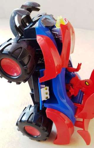 Spider Man transforming battle vehicle