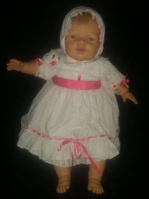 VINTAGE BABY DOLL
