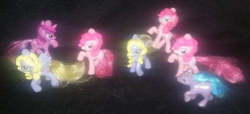 CLEARING OUT MY COLLECTION OF "MY LITTLE PONIES" PLEASE SEE MY OTHER LISTINGS