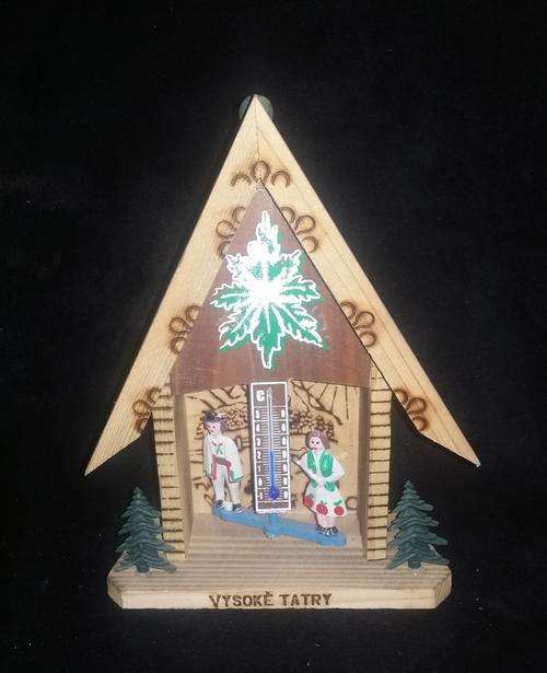 VINTAGE WEATHER HOUSE