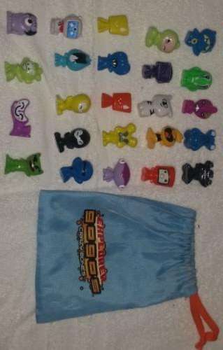 24 x Gogo's Crazy Bones Explorer