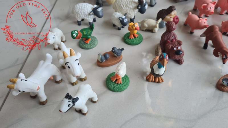 Lot farm animals for fun and Play - see photos