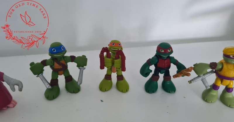 Lot Teenage Ninja Turtle Lot, comes as per photos
