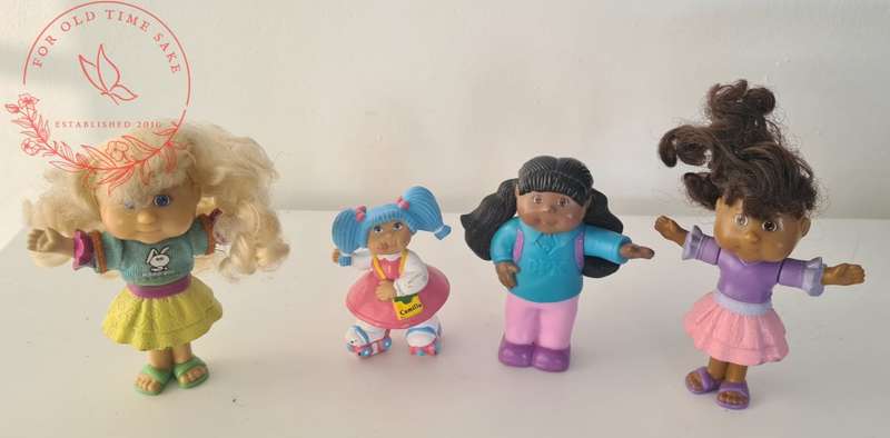 Vintage mini Cabage Patch dolls lot