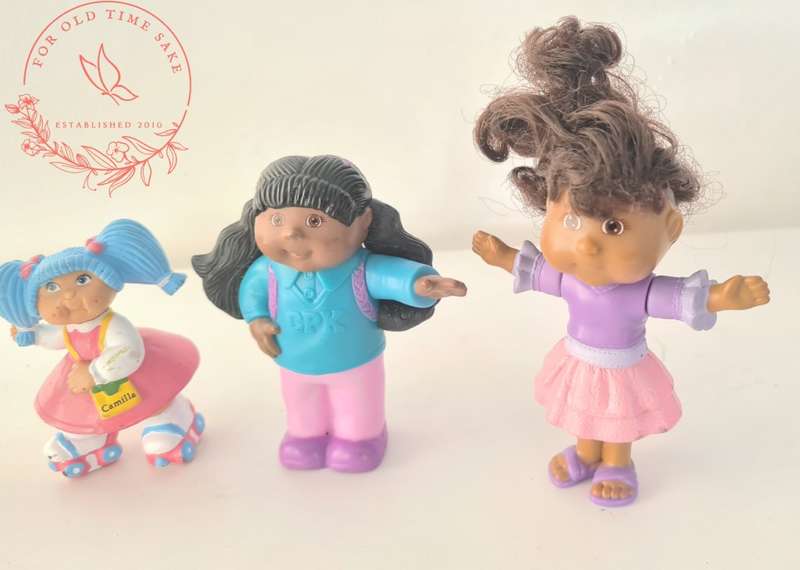 Vintage mini Cabage Patch dolls lot